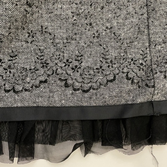 Joe Benbasset | Grey Embroidered Skirt - Picture 4 of 4